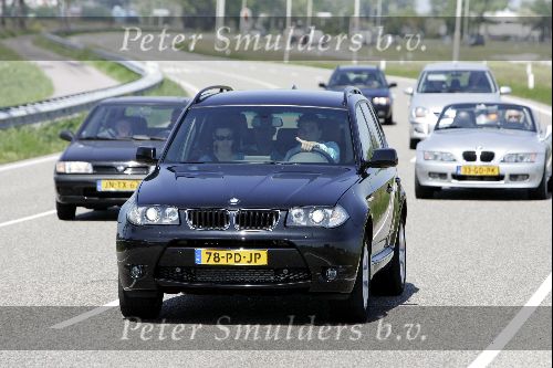 Volendam 19 mei 2004
Jan Smit uitreiking nieuwe cd en nieuw BMW X3.
Jan Smit met Birgit Schuurman