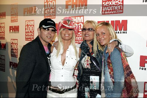 Amsterdam 25 mei 2004
FHM party in de powerzone.
Bridget Maasland met ouders
