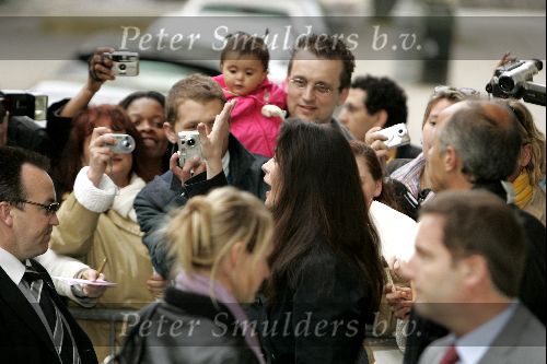 Amsterdam9  mei 2004
Catharina Zeta Jones  aankomst bij het Amstel hotel.