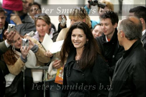 Amsterdam9  mei 2004
Catharina Zeta Jones  aankomst bij het Amstel hotel.