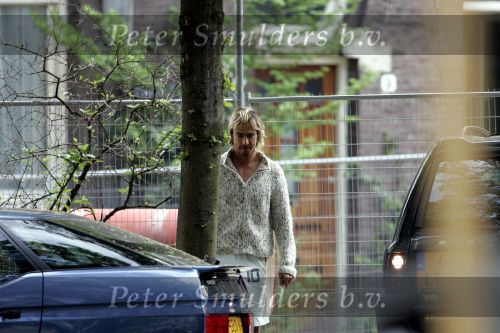 Amsterdam 1 mei 2004
Chris Zegers bij auto van wendy v Dijk