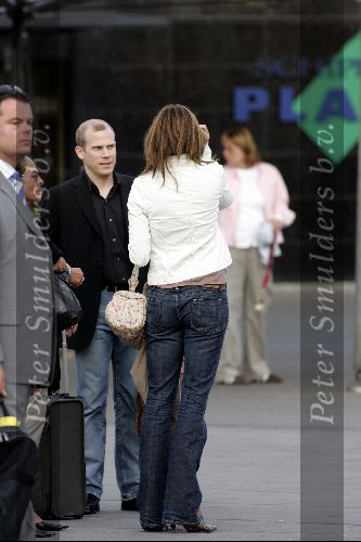 Schiphol 29 mei 2004
Cindy Crawford bij aankomst op  schiphol.
Peter Smulders bv