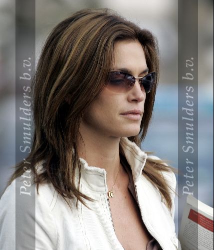 Schiphol 29 mei 2004
Cindy Crawford bij aankomst op  schiphol.
Peter Smulders bv