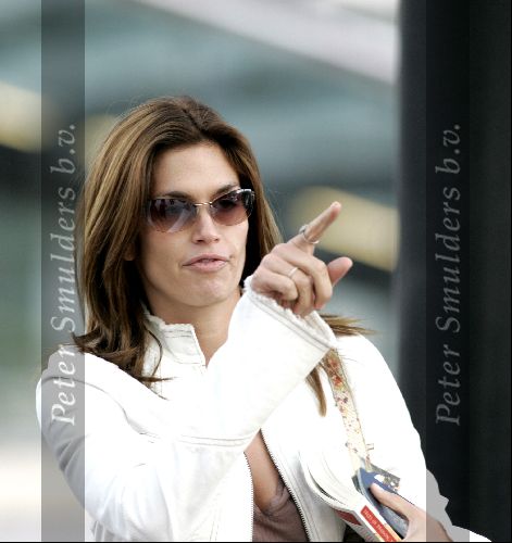Schiphol 29 mei 2004
Cindy Crawford bij aankomst op  schiphol.
