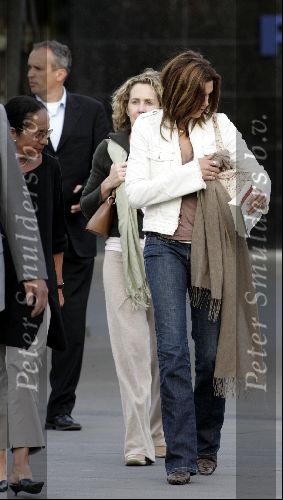 Schiphol 29 mei 2004
Cindy Crawford bij aankomst op  schiphol.
Peter Smulders bv