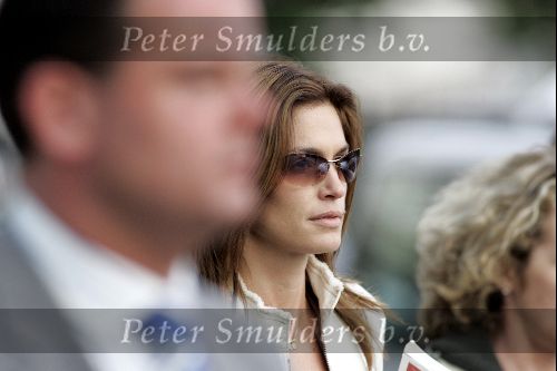 Schiphol 29 mei 2004
Cindy Crawford bij aankomst op  schiphol.