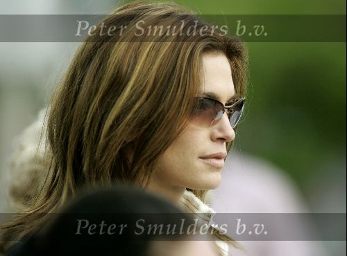 Schiphol 29 mei 2004
Cindy Crawford bij aankomst op  schiphol.