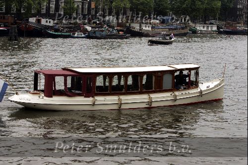 Amsterdam 30 mei 2004
Cindy Crawford in Amsterdam in boot