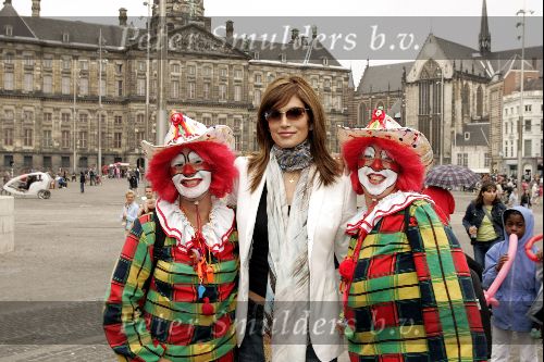 Amsterdam 30 mei 2004
Cindy Crawford in Amsterdam op de dam.