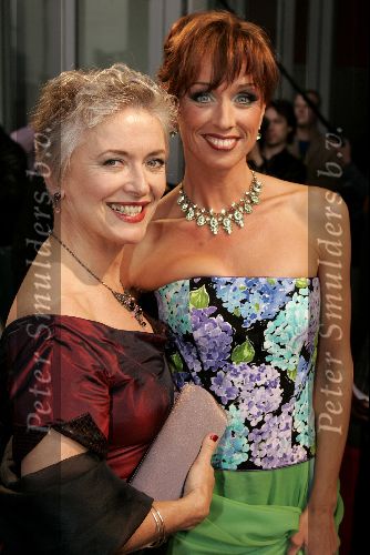 Rotterdam  10 mei 2004
Uitreiking Musical Awards in nieuw Luxor.
Doris Baaten en Ellen Evers