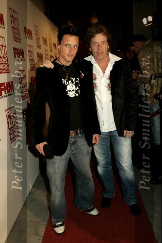 Amsterdam 25 mei 2004
FHM party in de powerzone
Spikey en Edwin Janssen