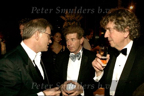 Rotterdam  10 mei 2004
Uitreiking Musical Awards in nieuw Luxor.
Frits Barend Seth Gaaikema met glas bier
