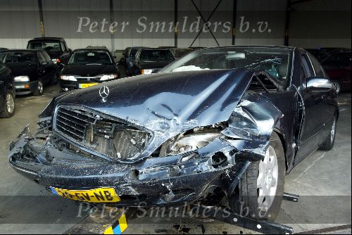 Eindhoven  23 mei 2004
Auto Harry v Raaij na ongeluk. Mercedes S klasse.