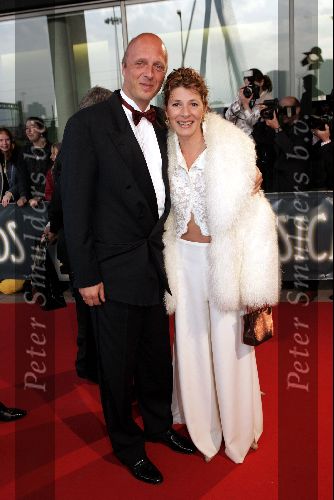 Rotterdam  10 mei 2004
Uitreiking Musical Awards in nieuw Luxor.
Haye v d Heyden met vrouw