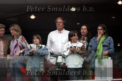 Amsterdam 26 mei 2004
Concert Rene Froger in de Arena.   
Ivo Niehe met vrouw en 3 kinderen