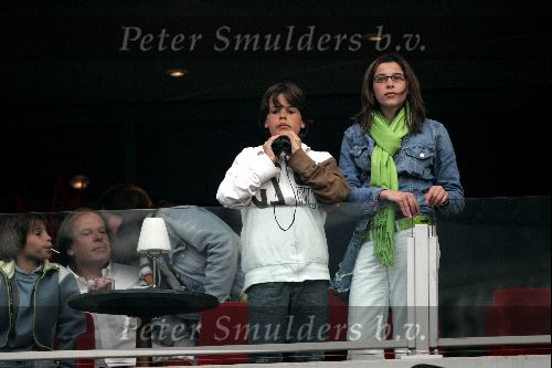 Amsterdam 26 mei 2004
Concert Rene Froger in de Arena.   
Ivo Niehe met vrouw en 3 kinderen