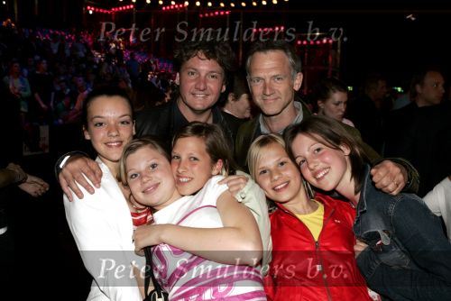 Hilversum 1 mei 2004
Finale Idols  in studio 22
Jaap Jongbloed met dochters en Rene Froger