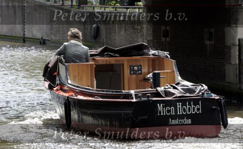Amsterdam 05 mei 2004
Jeroen Pauw op boot in grachten amsterdam