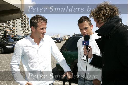 Noordwijk 26 mei 2004
Spelers Nederlands elftal melden zich bij Huis ter Duin voor trainingskamp EK Portugal.
Rafael v d Vaart en Hans Kraay jr