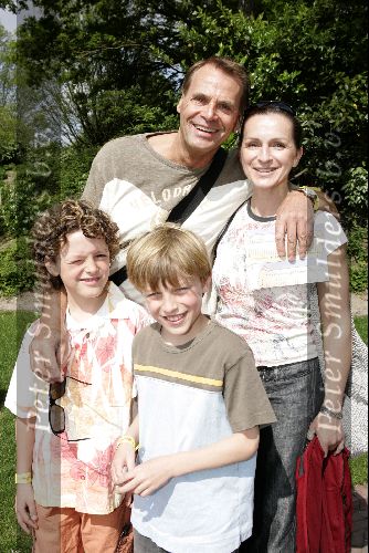 Kaatsheuvel 16 mei 2004
Joop Oonk met gezin