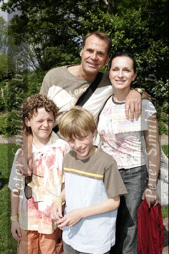 Kaatsheuvel 16 mei 2004
Joop Oonk met gezin