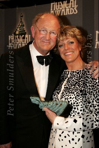 Rotterdam  10 mei 2004
Uitreiking Musical Awards in nieuw Luxor.
Simone Kleinsma en Joop v d Ende