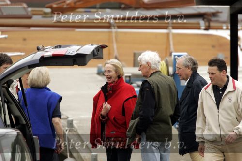 Muiden 2 mei 2004
Koningin Beatrix voor het eerst dit jaar weer varen met de Groene Draeck.