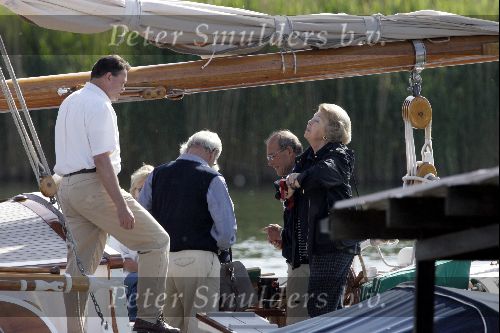 Muiden 29 mei 2004
Koningin Beatrix varen met Groene Draeck.  van de koningin.