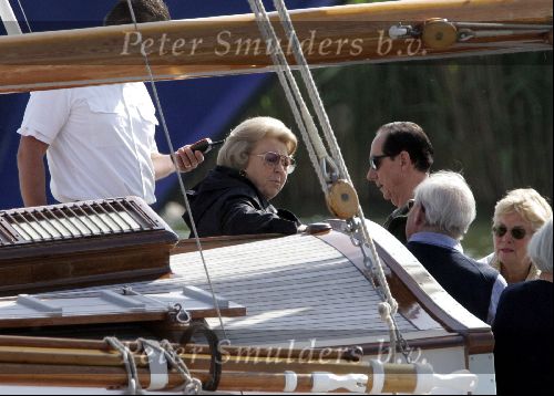 Muiden 29 mei 2004
Koningin Beatrix varen met Groene Draeck.