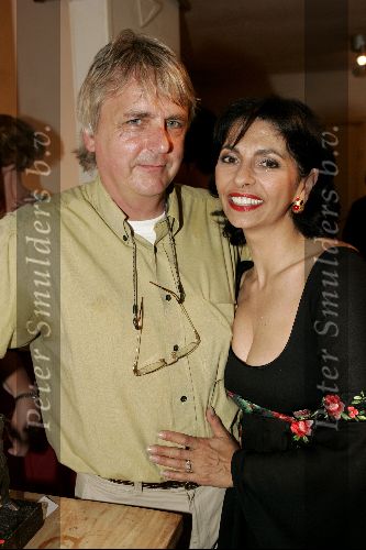 Hollandsche Rading 30 mei 2004
Opening expositie  Dominique Grant en Astrid Engels.
Laura Fygi met man