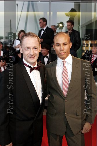 Rotterdam  10 mei 2004
Uitreiking Musical Awards in nieuw Luxor.
Laus Steenbeeke met vriend.