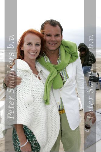 Bloemendaal 12 mei 2004
Feestje van Leco  Zadelhoff in strandtent vroeger.
Leco Zadelhoff met Patty Somer