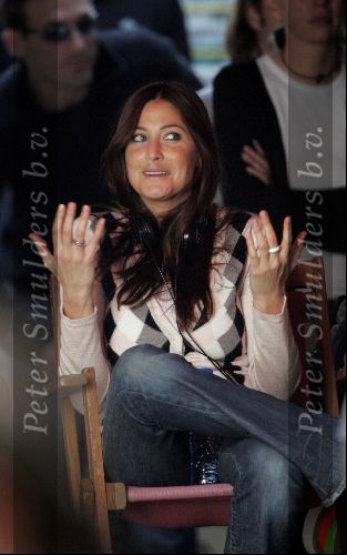 Amsterdam 19 mei 2004
Brad Pitt George Clooney en Matt Damon opnames voor de film ocean\'s 12.  Lisa Snowdon bij opnames
