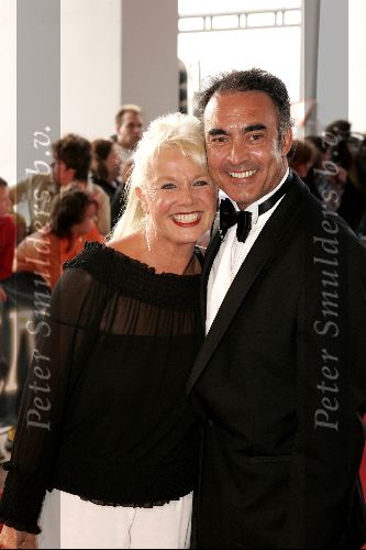 Rotterdam  10 mei 2004
Uitreiking Musical Awards in nieuw Luxor.
Loeki Knol met vriend