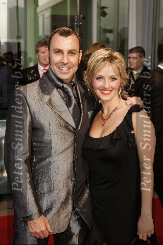 Rotterdam  10 mei 2004
Uitreiking Musical Awards in nieuw Luxor.
Lona v Roozendaal met Stephen Stephanou