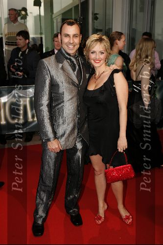 Rotterdam  10 mei 2004
Uitreiking Musical Awards in nieuw Luxor.
Lona v Roozendaal met Stephen Stephanou