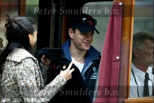 Amsterdam 2 mei 2004
Matt Damon met vriendin in rondvaartboot.