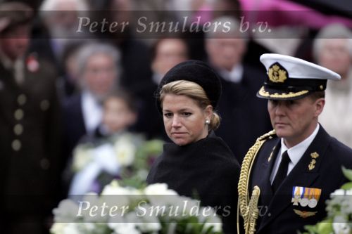 Amsterdam 4 mei 2004
Dodenherdenking op de dam met Koningin Beatrix Maxima en Prins Willem Alexander.