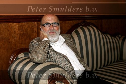 Vianen 7 mei 2004
Pierre Kartner bij Hotel Vianen