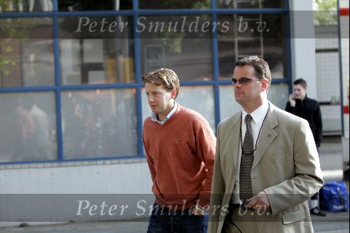 Haarlem 14 mei 2004
Prins Floris bij opnames van Ocean\\\'s 12   op het station van Haarlem