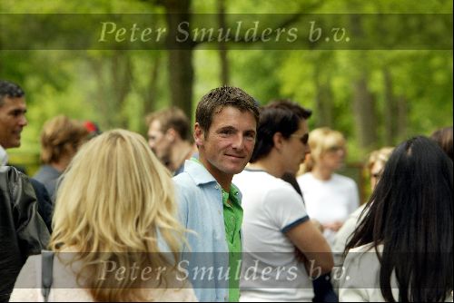 Amsterdam 20 mei 2004
Opnames Ocean\\\'s 12 op begraafplaats Westgaarde in  Amsterdam met Brad Pitt en Catharina Zeta Jones.
Prins Maurits