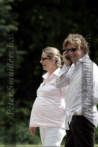 Amsterdam 20 mei 2004
Opnames Ocean\'s 12 op begraafplaats Westgaarde in  Amsterdam met Brad Pitt en Catharina Zeta Jones.
Prinses Annette  zwanger en Prins Bernhard jr
