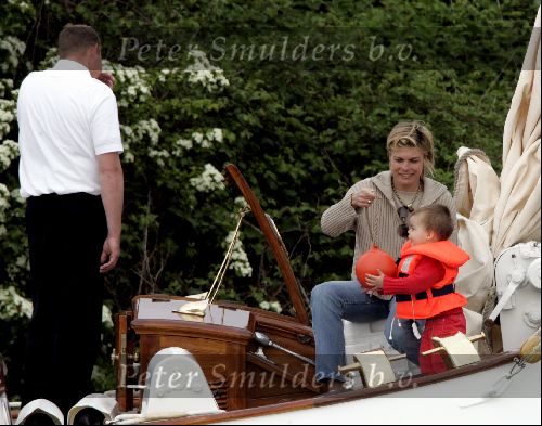 Muiden 9 mei 2004
Prins Constantijn met Prinses Laurentien en Prins Claus en prinses Eloise