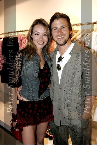 Amsterdam 19 mei 2004
Opening Dolce  Gabana winkel in Amsterdam. 
Winston Gerschtanowitz met Renate Verbaan met sexy jurk