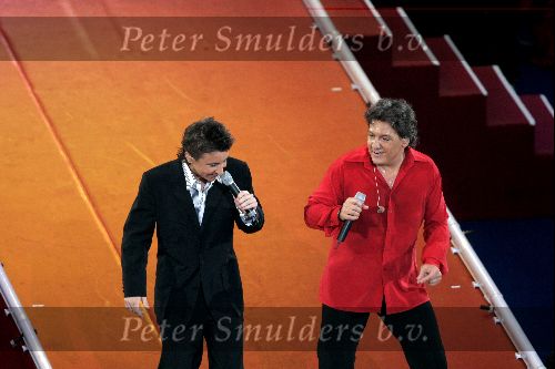 Amsterdam 26 mei 2004
Concert Rene Froger in de Arena 
Rene met zijn zoon Danny Froger