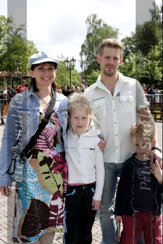Kaatsheuvel 16 mei 2004
Ryan v d Akker met gezin