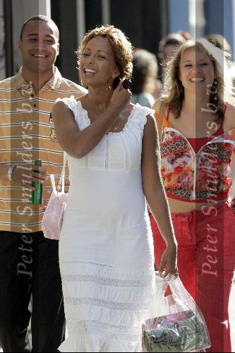 Amsterdam 19 mei 2004
Opening Dolce  Gabana winkel in Amsterdam. Sonja Silva  zwanger