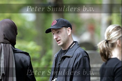 Amsterdam 20 mei 2004
Opnames Ocean\'s 12 op begraafplaats Westgaarde.
Catharina Zeta Jones en Steven Soderbergh