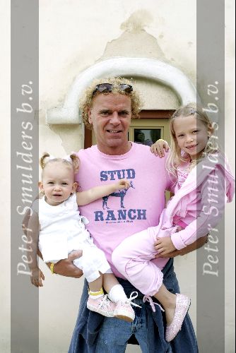 Kaatsheuvel 16 mei 2004
Wino Omtzigt  Romy Borsato en Jacky Borsato