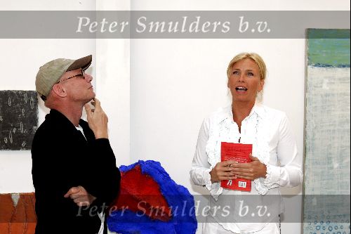 Laren 16 mei 2004
Presentatie boek Sjoerd Pleijsier.  Sjoerd metAnita Witsier
